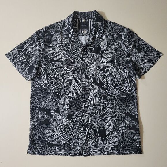 Denim & Flower Black and White Men's Rayon Casual Button Down Short Sleeve Shirt - Picture 2 of 15